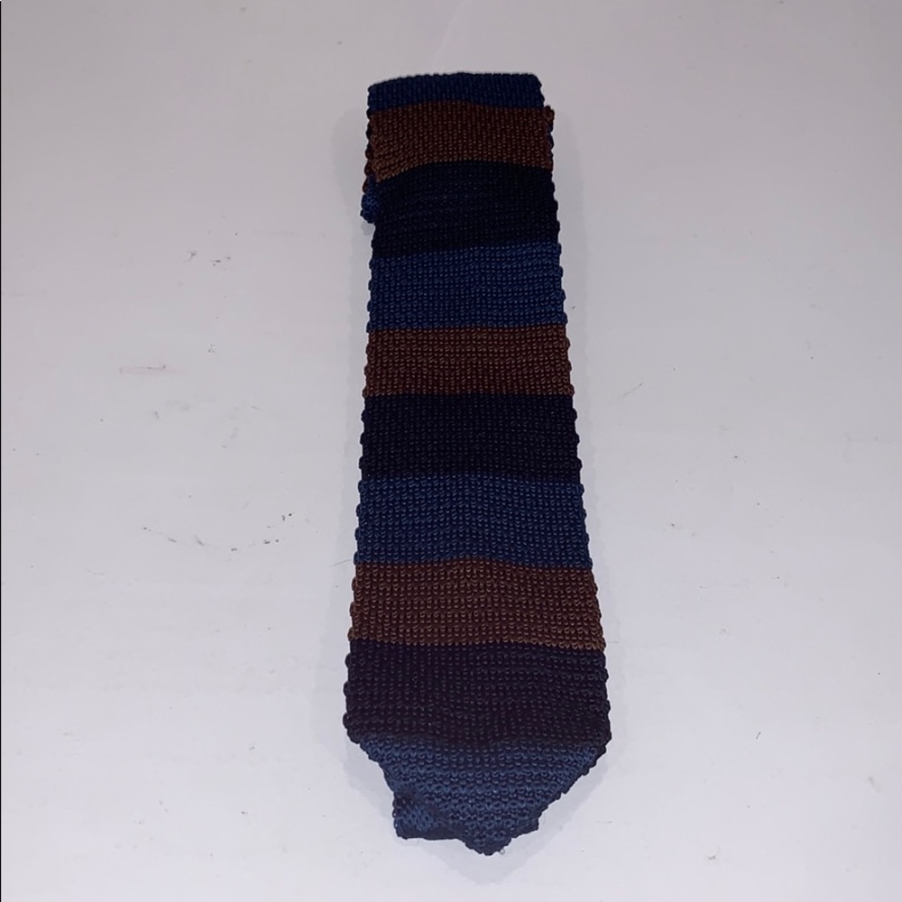 Tri-color silk knit tie